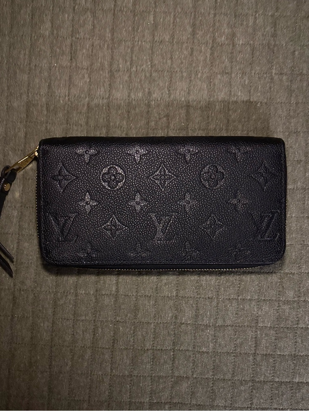 Louis Vuitton Black Zippy Wallet Black Monogram Empreinte leather AUTHENTIC